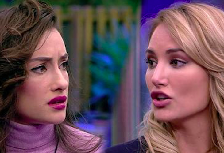 don_Diario's tweet image. La 'usurpadora' Adara y la "dormilona" Alba Carrillo, enfrentadas tras Gran Hermano VIP

bit.ly/2uhxfb7

#SomosLaAudiencia3E #GHVIP3E #Adara #AlbaCarrillo