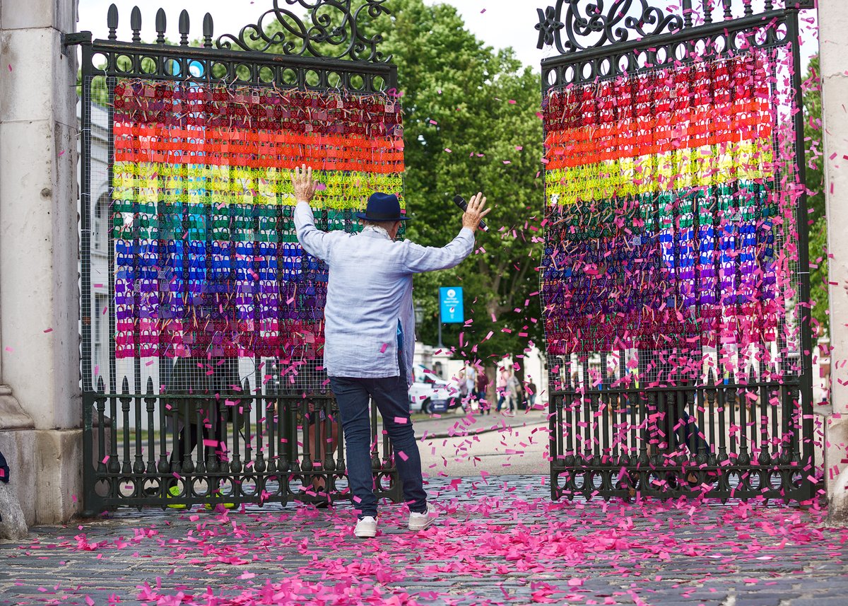 GDIFestival's tweet photo. Congratulations Sir Ian McKellen, named the most influential person in British theatre by @TheStage 100! He opened #GDIF2017's Love Locks.
Also great to see Sharon D.Clarke on there - great memories of her involvement in The House #GDIF2016!
#TheStage100 #IanMckellen #GDIF https://t.co/kmSbOVHn9o
