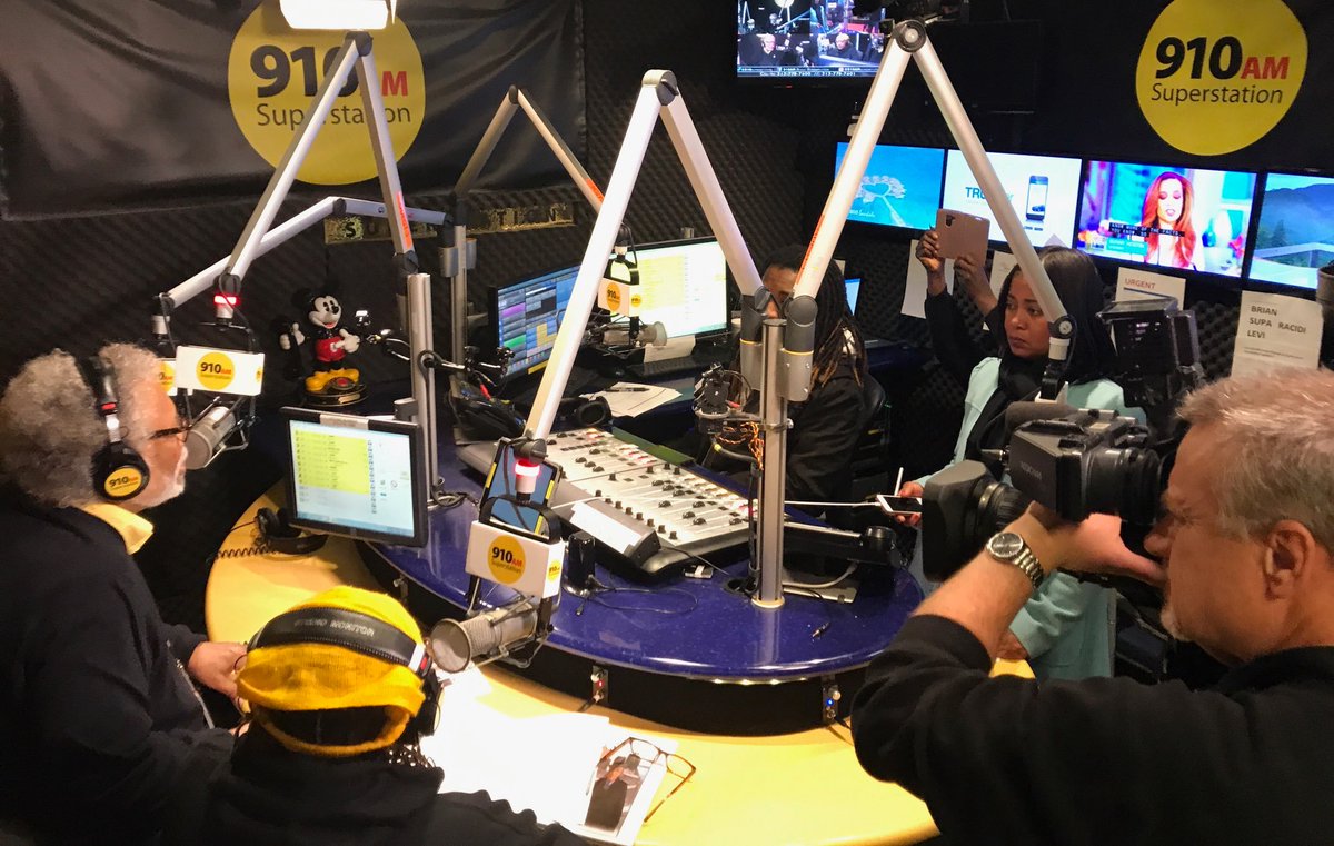 samriddle's tweet photo. Told Ya- #DroneKill #Iraq & You - #Bloomberg hires #Detroit #TeamFail and #PoliceSuicides grow TODAY Riddle@Random
9-11am w/Jay Love @910Superstation Call-In 313 778 7600 https://t.co/JRmG3El95s