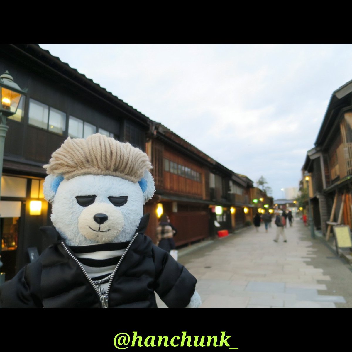 hanchunk_'s tweet photo. Bebekuma went to "Myoryuji Temple (Ninja Temple)" & "Nishi Chayagai District"
#金沢 #妙立寺 #忍者寺 #にし茶屋街 #旅行 #kanazawa #myoryuji #ninjatemple #nishichayagai #trip #travel
#ぬい旅 #ぬい撮り #ぬいぐるみ #stuffedanimal #teddybear
#bigbang #taeyang #sol #태양 #ヨンベ #テヤン https://t.co/sKXEtIqJlu