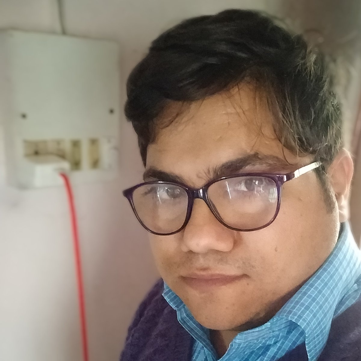 manasmahoday's tweet image. #RedCableClub #redcablechallenge @OnePlus_IN @oneplus This dash charger i found ia amazing... #indore