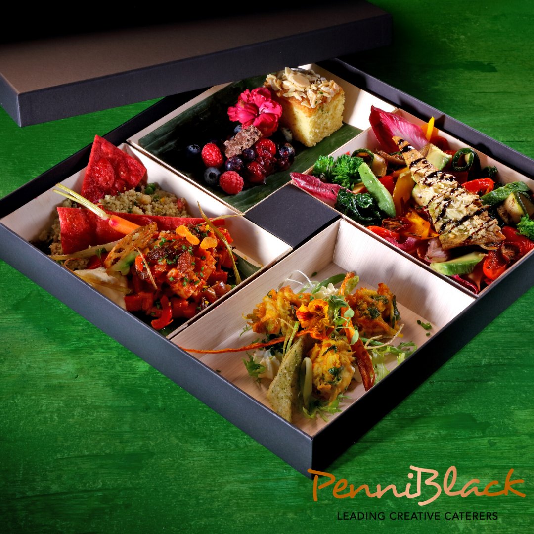PenniBlackLdn's tweet photo. Happy #Veganuary2020 Tempt you most VIP clients with this box that ticks all boxes. A luxury, vegan, environmentally friendly, delicious, beautiful colourful lunchbox #VeganFood #CreativeFood #VIPLunchbox https://t.co/h64EH8QcKO