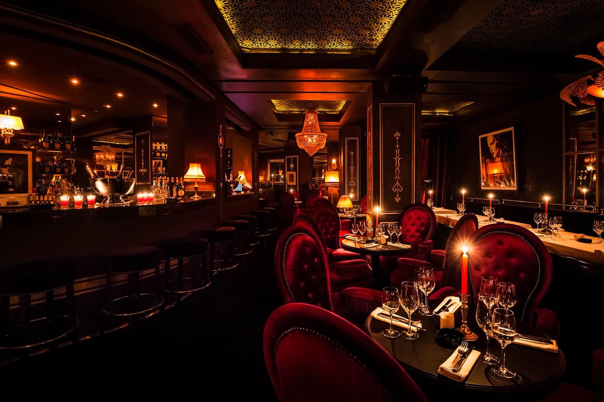 TheBespokeBook's tweet photo. If you are looking for the sort of lavish restaurant-slash-club where celebrities hang out in Marrakech, Le Palace is the place... and the food is great too! @BespokenWords visits for @TheBespokeBook https://t.co/9h10v4Tn9t #Marrakech #morocco #cocktails #club #restaurant https://t.co/Clzh4Yimmm