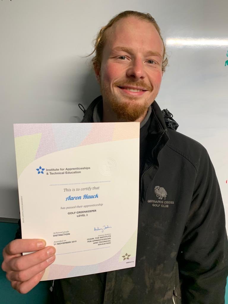 Awesome effort Aaron at gaining your Distinction in your greenkeeping  apprenticeship Level 2 <a href="/GX_Golf/">GXGC</a> #future #greenkeeping #solid <a href="/BIGGALtd/">British & International Golf Greenkeepers Assn.</a> <a href="/Ecology1BIGGA/">Ecology @ BIGGA</a>