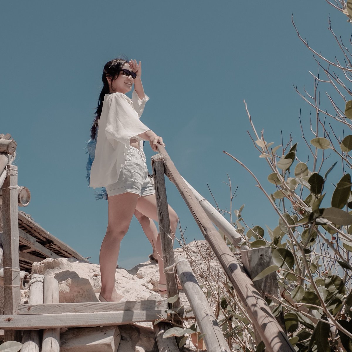 cci_arceo's tweet photo. 𝗠𝗔𝗥𝗖𝗛 𝟮𝟬𝟭𝟵: Traveled around Iloilo and Boracay. Traveling from Iloilo to Boracay is no joke, the travel distance and the change of buses was really exhausting that I slept most of my days in Boracay. This also is the longest time I've traveled within the Philippines. https://t.co/lzqssMdvYe