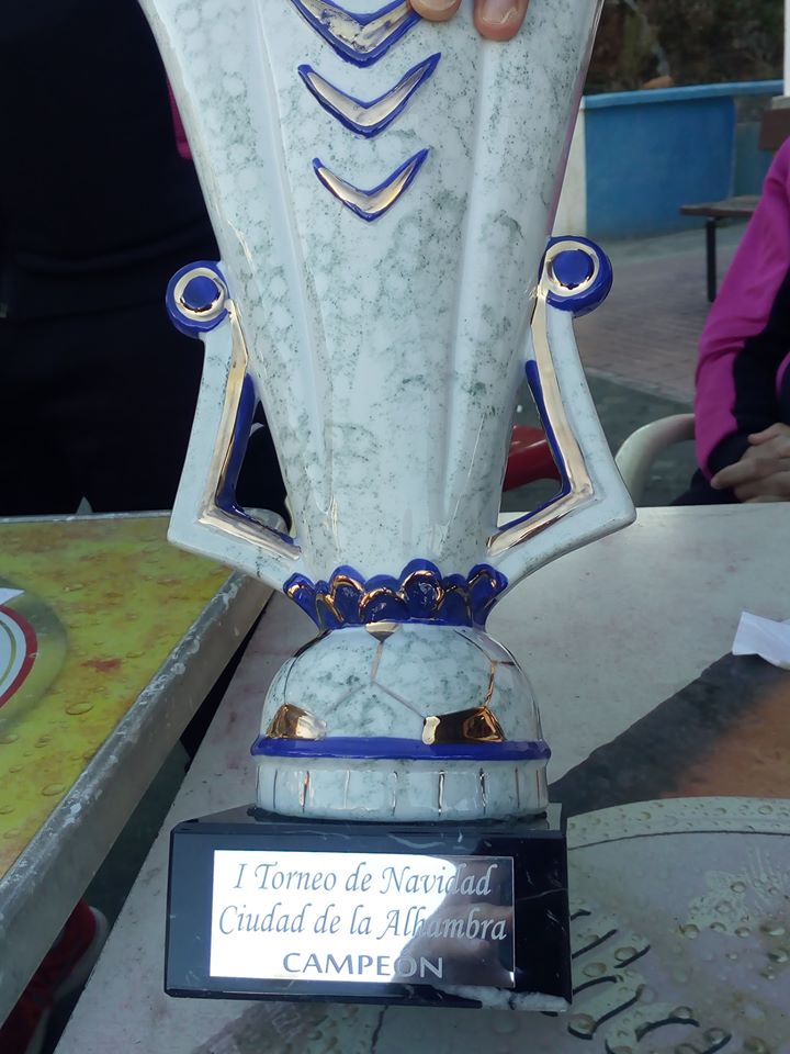 FEAFV's tweet photo. I Torneo Solidario de Navidad «Ciudad de la Alhambra» con la participación de los #Veteranos del @CDEstepona
➡️ https://t.co/FWr5vzQK9k
#triangularsolidario #Futbolbenefico #futboldeveteranos
#CDEsteponaVeteranos #AsociaciónMiembroFEAFV
@esteponatv https://t.co/zspE0ylB0E