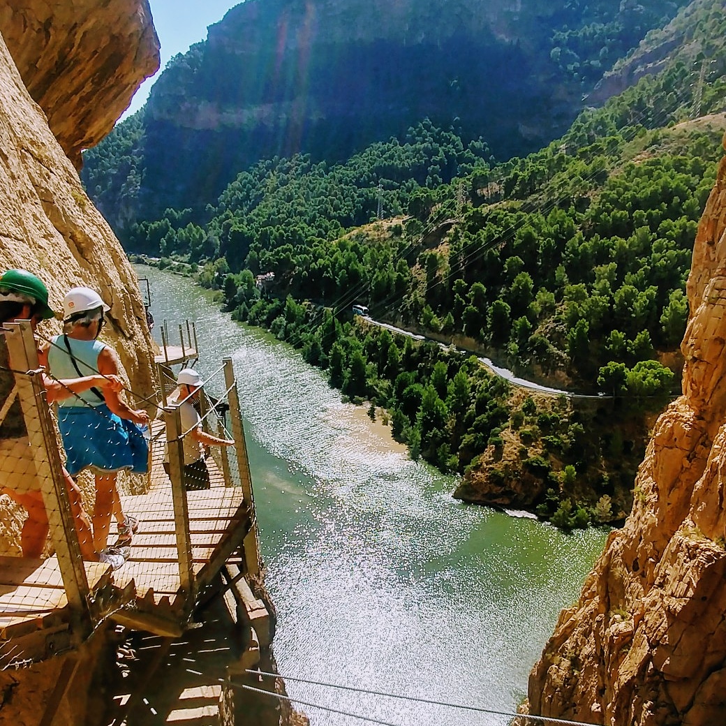 Are you ready to experience this amazing walk in #Malaga? 😍  ➡️ #caminitodelrey ⬅️ Collect moments, not things...Happy New Year 2020!