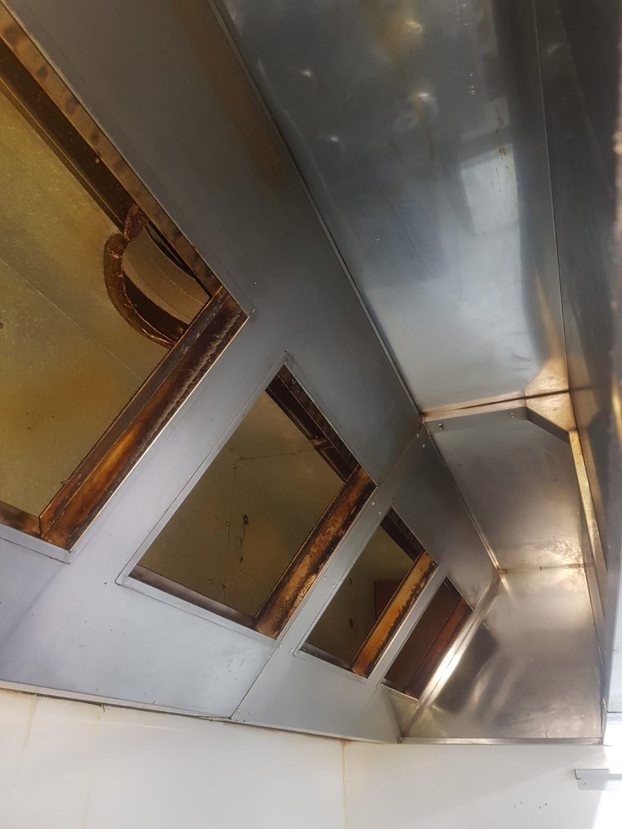 DeepClean_News's tweet photo. Is your kitchen in need of a deep clean after the busy festive period? Why not contact us for a free quote on 0152755980 or at https://t.co/ihWogi2stt and start your year with a fresh clean kitchen. #DeepClean #KitchenClean #Freshstart https://t.co/AdbphHl2ZP