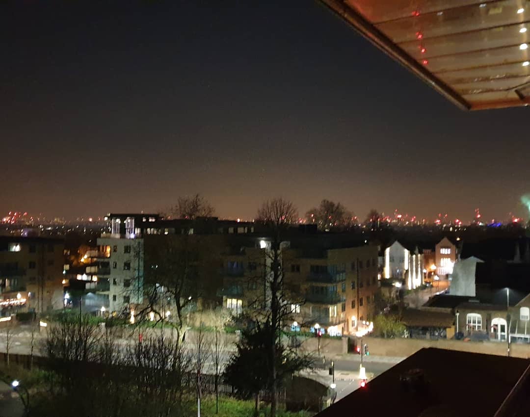 Roe_Southlands's tweet photo. A great pleasure to welcome in the new year with pizza, reflections, resolutions, evening prayer time &amp; watching the fireworks across London. 
Happy New Year to all our students &amp; staff!

@RoehamptonUni @RoeChaplaincy @RoeSupport @RoeRightNow @UR_Library @VC_Roehampton #URTimeout https://t.co/6yJF60mvID