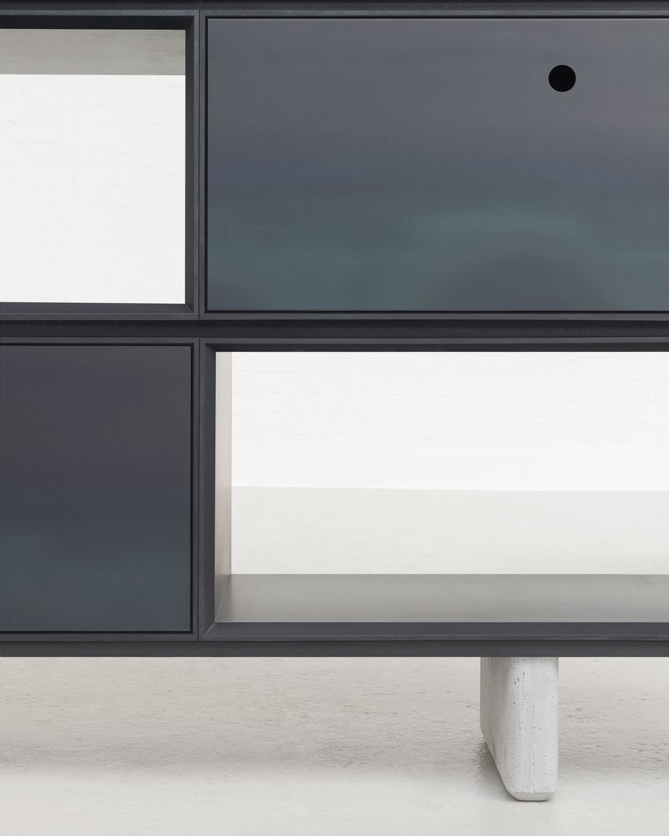 Each piece of our hot rolled steel is carefully hand-selected for its aesthetic properties.
[photography by Annabel Elston]
isomi.com/products/chamf… 

#materialhonesty #hotrolledsteel #officestorage