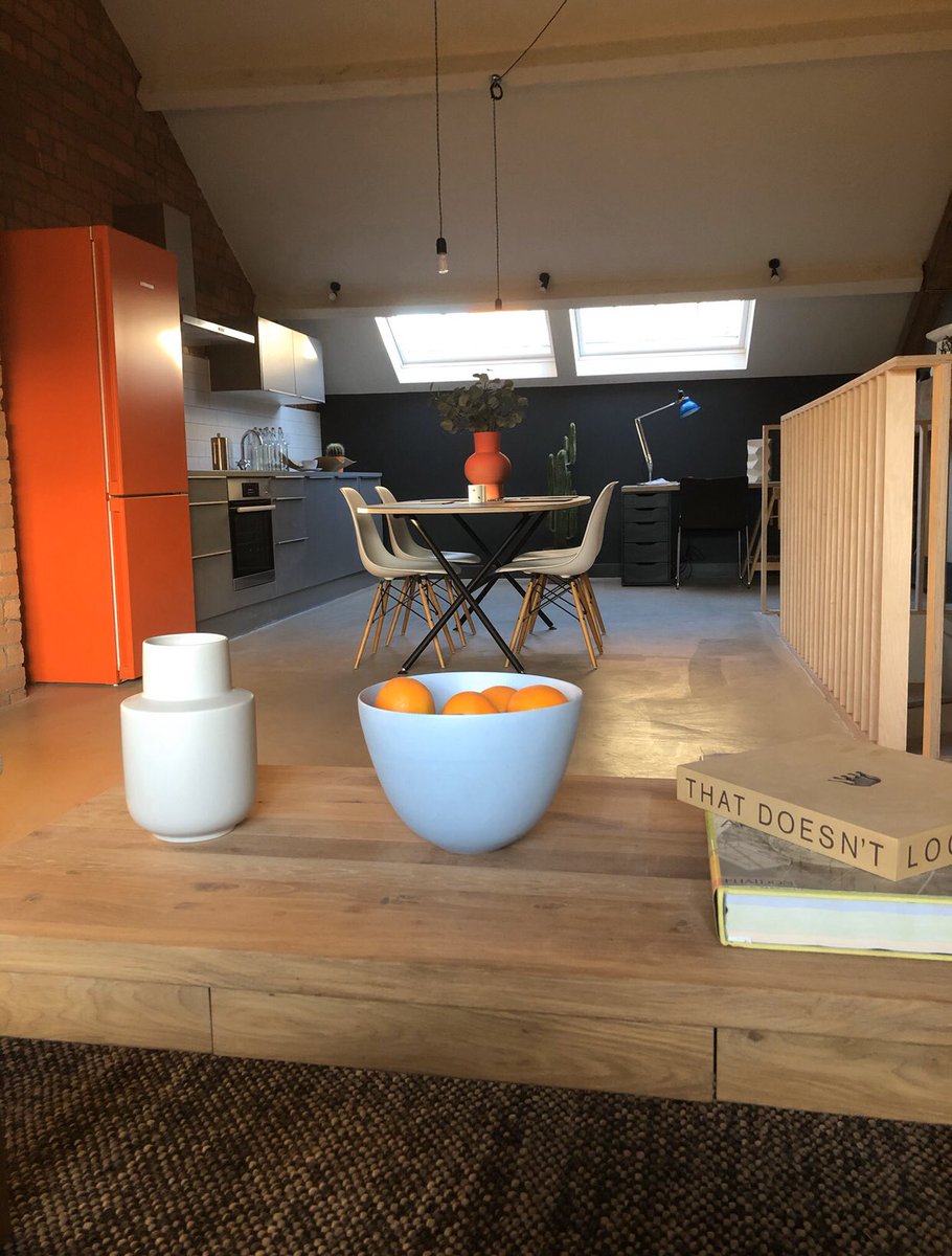 Some of our Union Loft apartments have an outdoor terrace! Perfect for relaxing on a sunny day like this. To book a viewing, please get in touch 😎#Preston #Lancashire #FridayFeeling