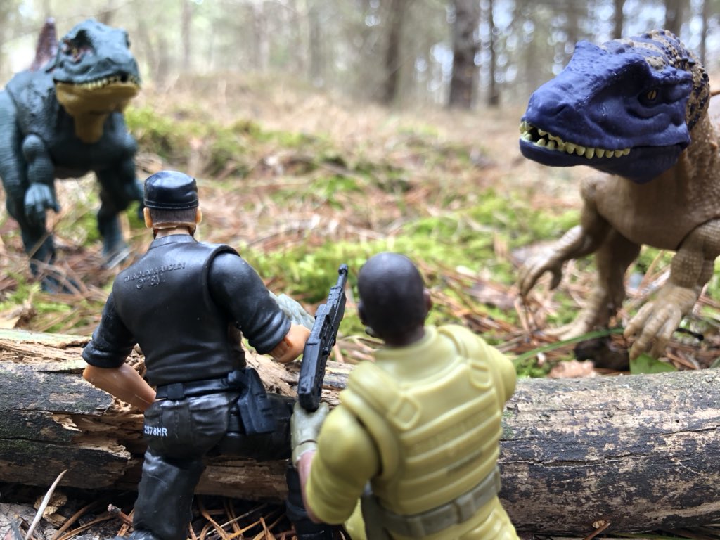 CollectorPaleo's tweet photo. “They’re not that big. I think we can take them.”
#mattel #matteljurassicworld #matteltoys #jurassicworld #jurassicworldtoys #jurassicpark #jurassicparktoys #dinorivals #dualattack https://t.co/G8z9freR5B