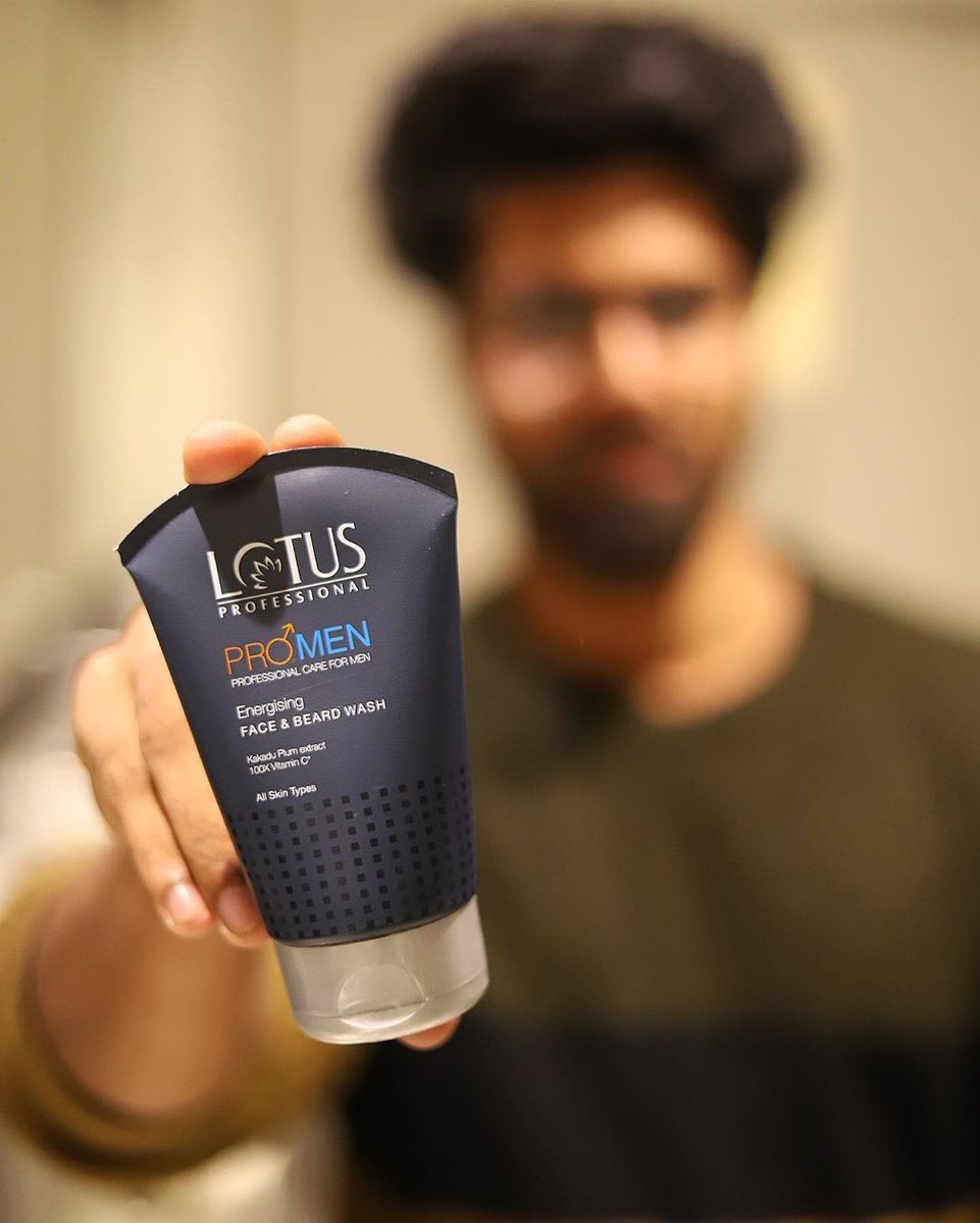 beauty_lotuspro's tweet image. Listen to what he has to say about the amazing #ProMenRange enriched with Vitamin C &amp;amp; Kakadu Plum the #PROMEN treatment gives you an organic groomed look effortlessly! So head to ur nearest premium salon and undergo a major rejuvenating skin transformation now!