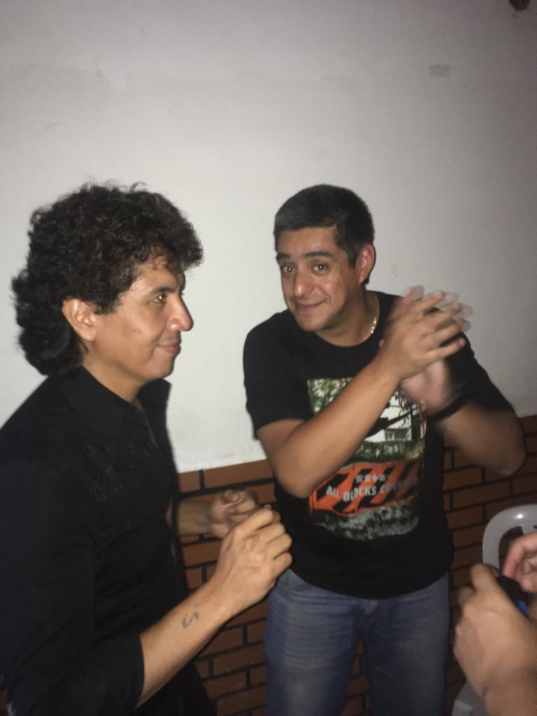 Deseo Salud , trabajo y un mejor año para todos !!!