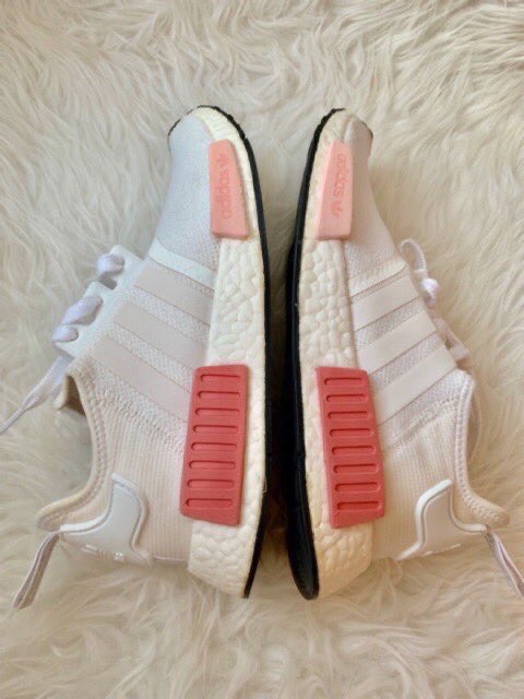 mapcaacm's tweet photo. ส่งต่อADIDAS NMD R1 WHITE ICEY PINK แท้100% 2100฿
ไซส์ 38-40ใส่ได้ สภาพนางฟ้า แผ่นยางขาว ไม่เหลือง ไม่มีตำหนิ ขอส่งต่อราคาถูกจ้า ราคาตอนซื้อ 8,990
#nmdr1 #nmdr2 #รองเท้าแบรนด์เนม #ส่งต่อรองเท้า #ส่งต่อเสื้อผ้ามือ2 #ส่งต่อคสอ #ส่งต่อคสอ #เป๊กผลิตโชค #เก๋ไก๋ #บตบก #รีวิวเกาหลี https://t.co/YnVmjjdz83