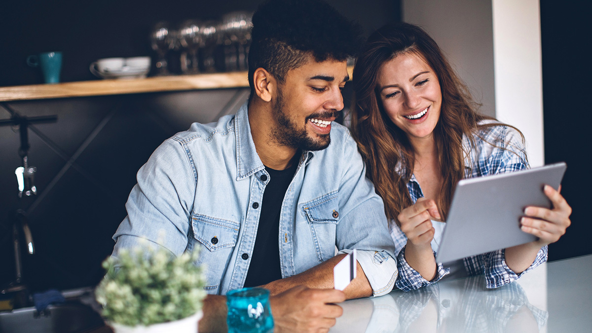 Are you tracking your spending? How do you track it? No matter the method, it's imperative that it works for you and your partner. Learn some unique ways you can begin to monitor your spending habits. bit.ly/2MQqkf6  #LiveRichly