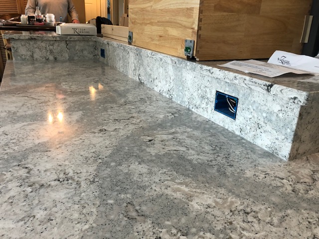 StoneOneCorp's tweet photo. Start your new year off right with a new kitchen countertop !! #remodeling #countertops #StoneOneMarble #mycambria #cambriasurfaces #wearecambria #summerhill https://t.co/uNXRsrmXhx