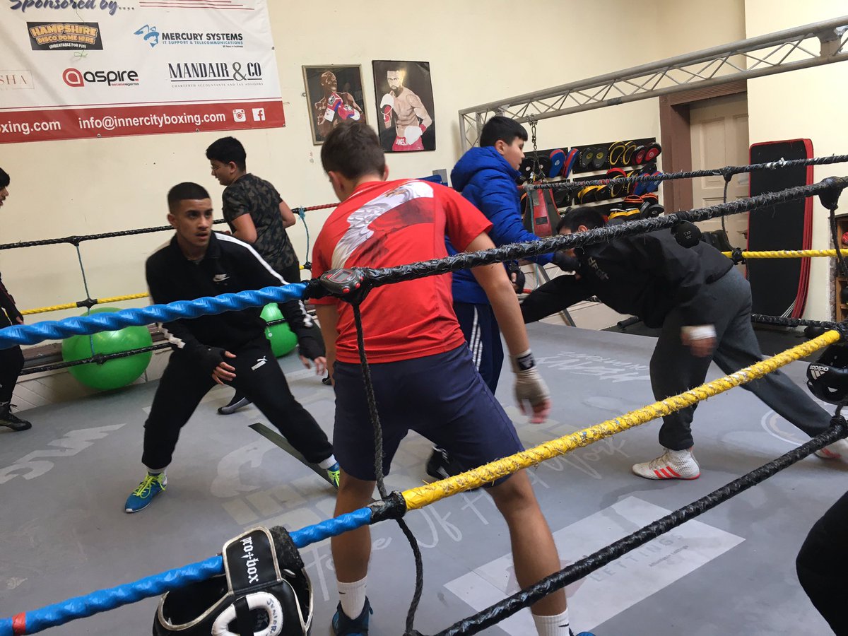 InnerCityBoxing's tweet photo. Last day of #fitandfed Christmas holiday project. Thank you @maverickstars1 for supporting wellbeing programmes. https://t.co/bbQzIaszyP