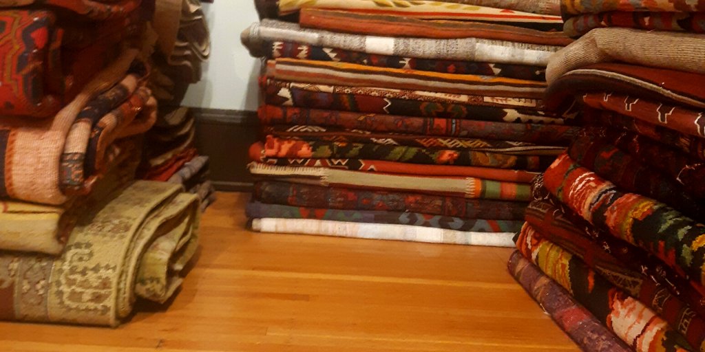 RugsPDX's tweet photo. How many #rugs to you see? #portland #istanbul #pdx https://t.co/0StWjSr8ej