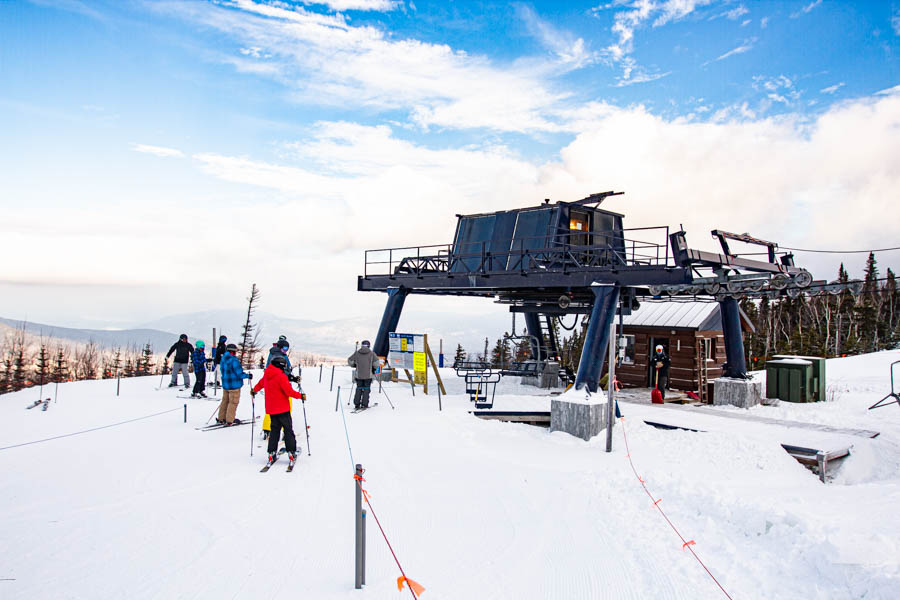 SugarloafMaine's tweet photo. Great to have you back in the mix good buddy. #timberline #loafme https://t.co/DSeOvSOPFR