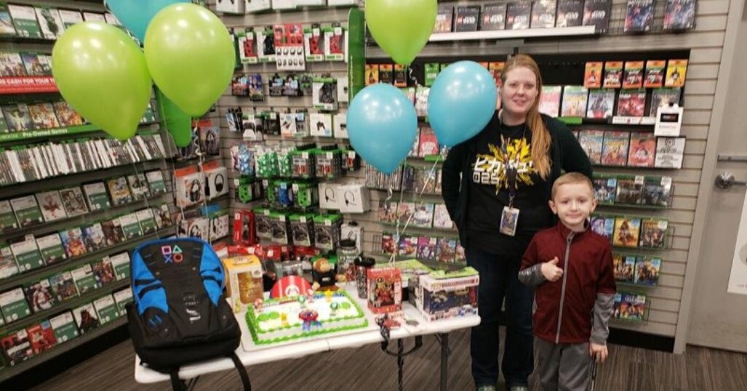 MakeAWishND's tweet image. So many came through to help make 7-year-old Jaxon's wish to have a gaming space come true earlier this week. Huge thank you to the local @GameStop @bytespeed and @ThomsenHomesLLC⭐️ #WishGranted
