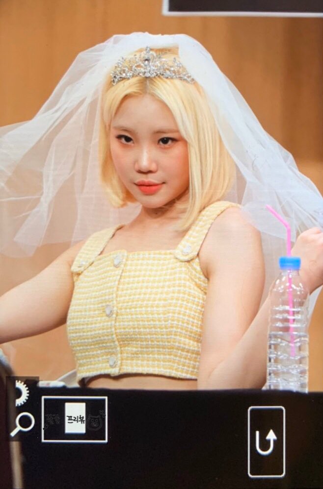 JOOE_bubu's tweet photo. 200103 TCC 팬사인회 프리뷰

(((o(*ﾟ▽ﾟ*)o)))♡

#MOMOLAND #모모랜드 
#주이 #JOOE  #ジュイ
#이주원 

@MMLD_official https://t.co/nu5T8jTSAc