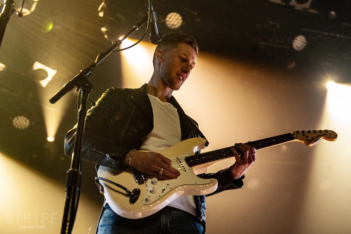 Flawes's tweet image. That moment when you realise your debut album is out in exactly 4 weeks and get a sudden wave of excitement! 😆