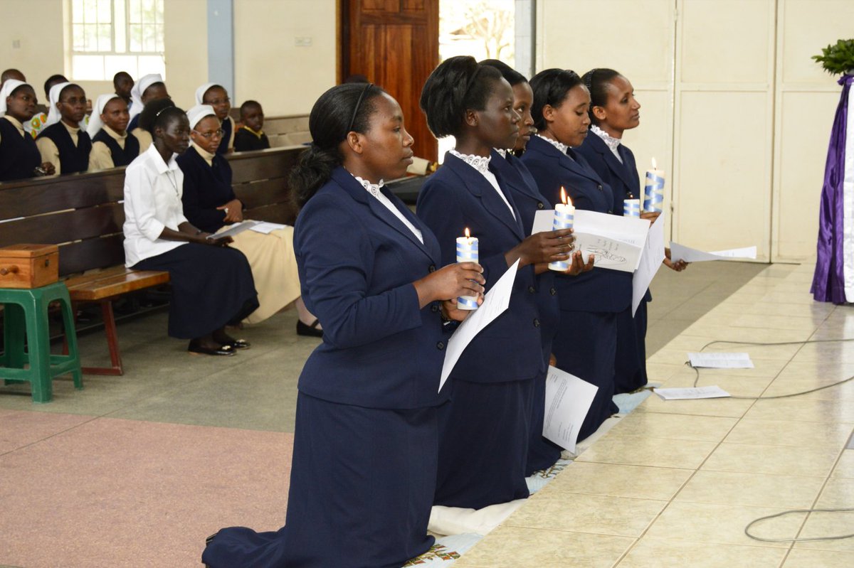 We are very happy to welcome five new MMS who recently made their First Profession of Vows! They are Sisters Ayane Teferi Konchi and Birknesh Tamire from Ethiopia as well as Clicent Tumukunde, Margret Atim and Ustina Atwebembere from Uganda.