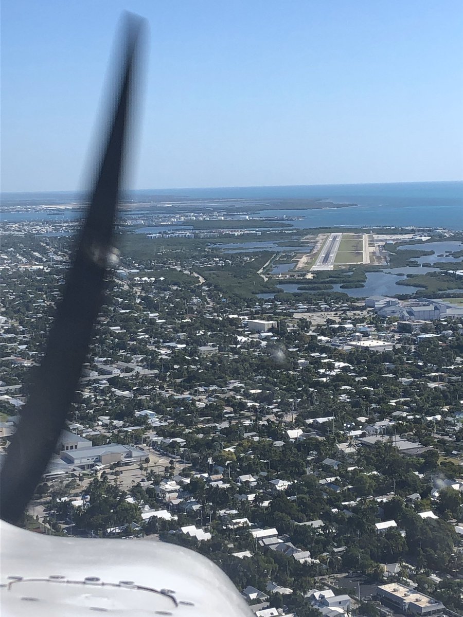 brenec's tweet photo. @RPIVPR @KeyWest Great place!  Pix from Thanksgiving week flight to KEYW from St.Petersburg. https://t.co/B3Jbolsmix