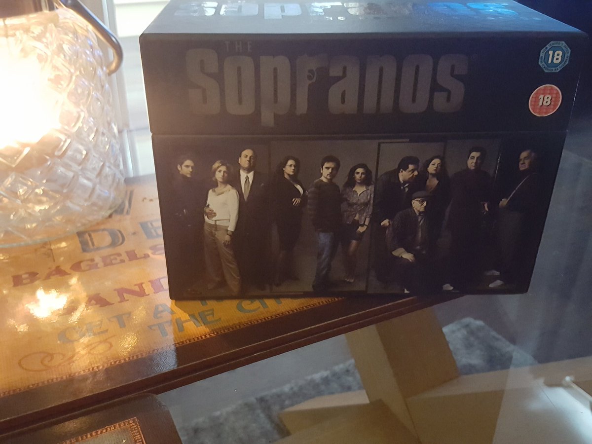 Michael6Hart's tweet photo. That time again. Best way to clear the January blues. See you in a couple weeks #HeyT #getthefuckouttahere #TheSopranos https://t.co/eGQFWKSEiD