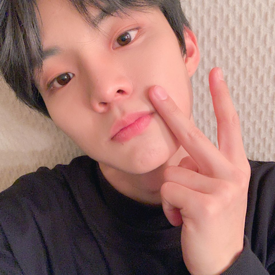 [큐] 내일도 화이트!!☺️