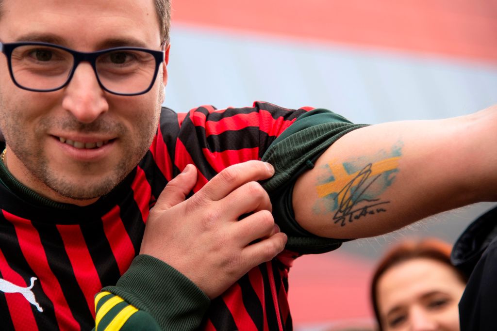 Tattooed Back Zlatan Ibrahimovic Manchester United Editorial Stock Photo -  Stock Image | Shutterstock Editorial