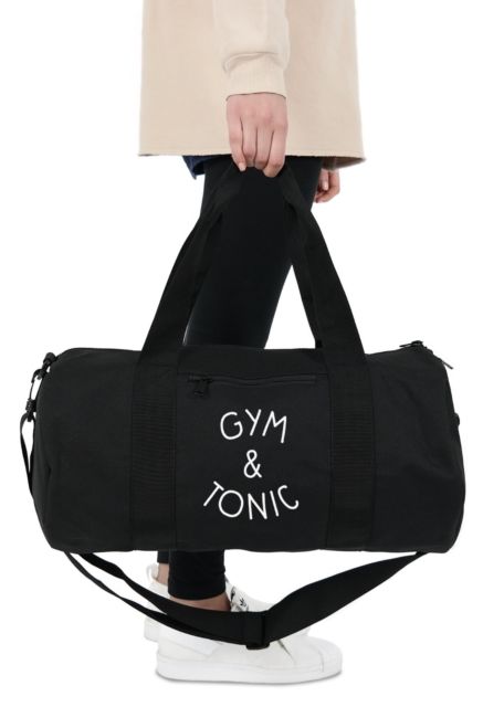 MagnetUK's tweet photo. Get your year off to a good start this #FreebieFriday as we're GIVING AWAY this Gym &amp; Tonic Duffel Bag by @RevlApparel. To ENTER, FOLLOW us and TWEET us your gym buddy  🏋️‍♂️

#NewYear #Comp #Giveaway https://t.co/i1o9qfSKcG
