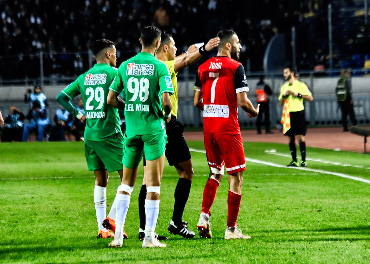 FUS_OFFICIEL's tweet photo. رضى الجعدي موقوف لمباراة واحدة 🙁❌
REDA JAADI SUSPENDU FACE AU HUSA🙁❌

#DIMAFUS #ALLEZFUS #FUS #JAADI https://t.co/FkkrBa5a9i