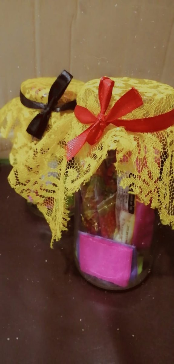 ZohaSkywalker's tweet photo. Having a bad day?Pick a chit from our Mason Jars of Positivity to uplift yourself.
These beautiful giveaways will be waiting for u at the Psychiatry Stall at this year's #HOPESHealthExpo
(Made w/ recycled glass jars because #HOPES is above all ENVIRONMENTAL FRIENDLY)
#5thjanuary https://t.co/SWxkpS4xSI
