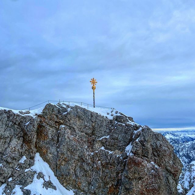 lukaszintel's tweet photo. Zugspitze 🏔

#berge #berg #berglust #zugspitze #visitbavaria #bayern #gap #garmischpartenkirchen #mountainlover https://t.co/1YEAnux9fz