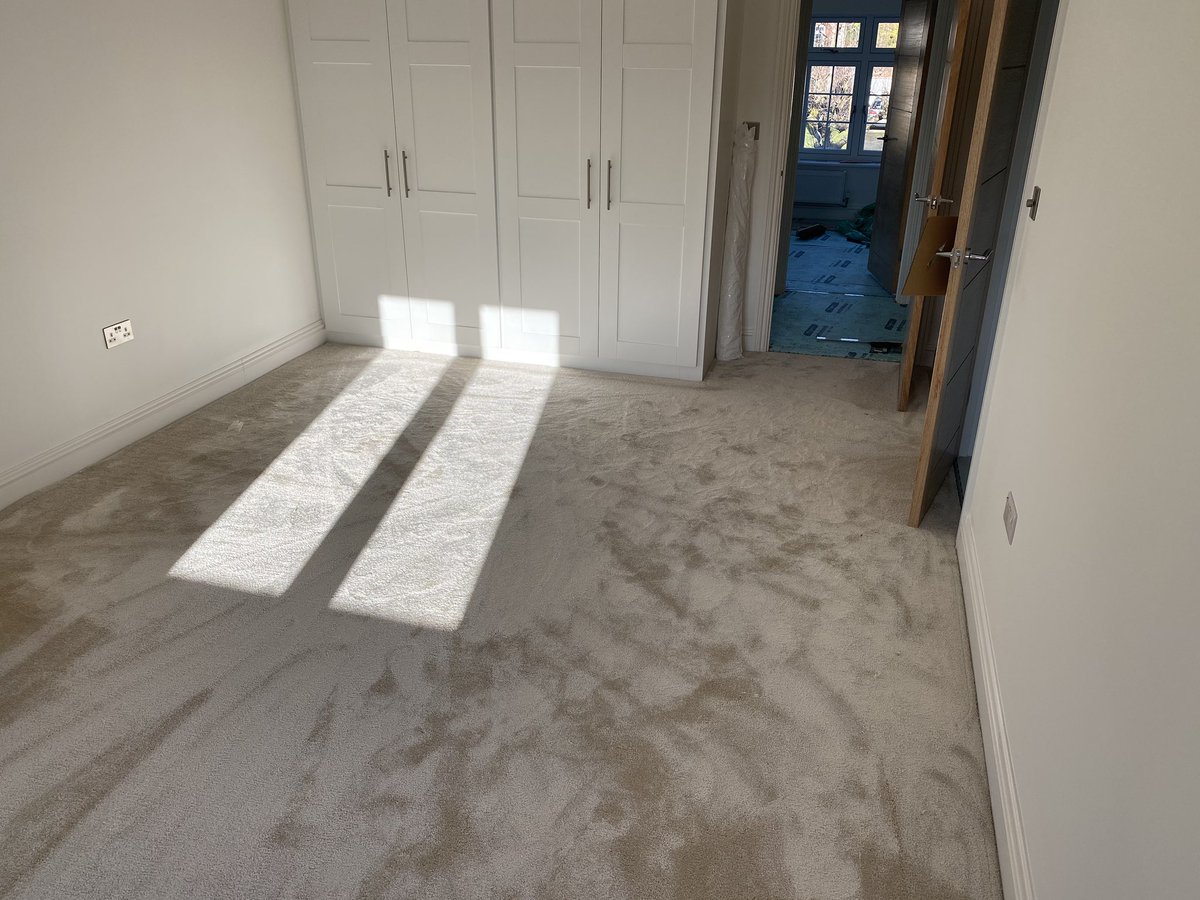 Straight back at it in 2020 with 220M2 of <a href="/CormarCarpets/">Cormar Carpets</a> soft focus going down ready for customer to move in the weekend