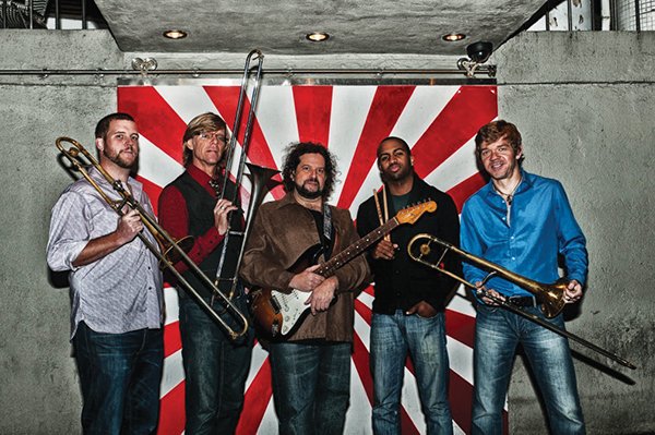 Bonerama's tweet photo. Bonerama has been changing the way you think about trombone for 20 years!
https://t.co/S7r6ipCmcO
#Bonerama #DigTheBone #Trombones #Brass #Funk #Rock #NewOrleansMusic #NOLA
#BoneramaBrass #GotBone #BasinStreetRecords #BoneramaPlaysZeppelin https://t.co/HSbB4p73sl