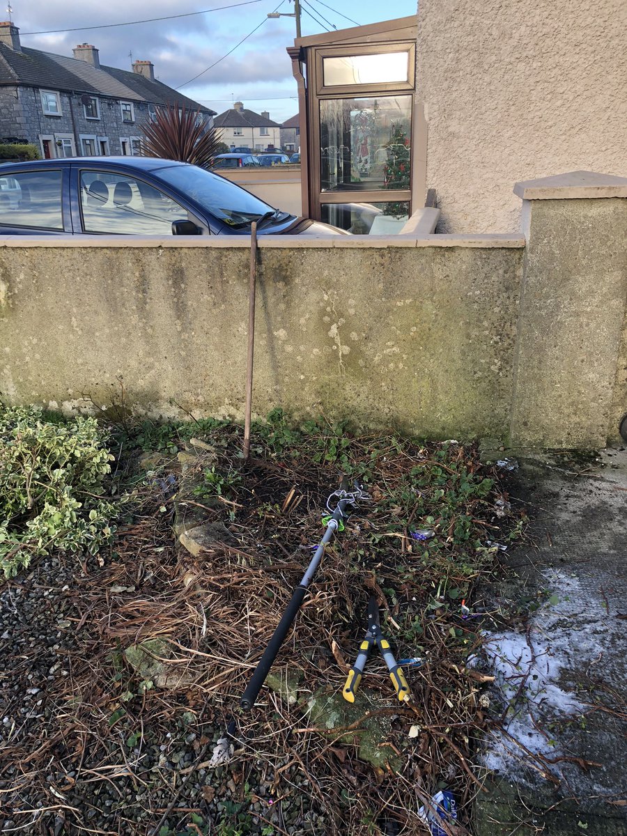 efbman's tweet image. #manuallabour