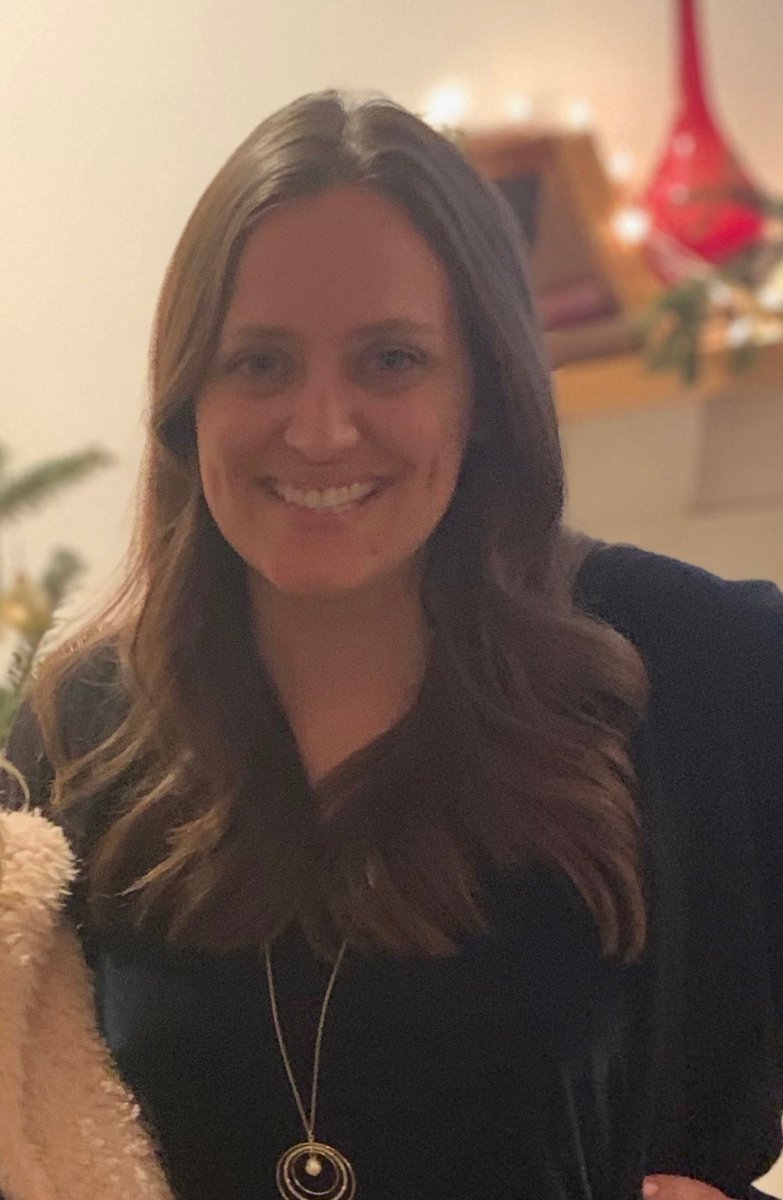 Happy 2 year workiversary to the #worldsbestboss @susan_lea!! 🥳👏 You are such an awesome leader, coach, mentor, and #boss! Congrats on 2 years! 👏🙌  Keep crushing it! #tmxmarketing