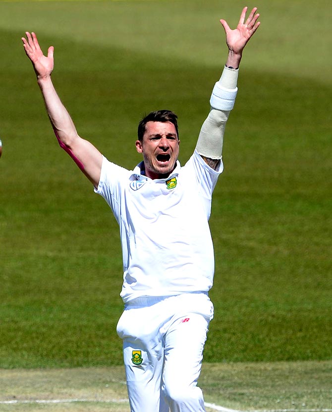 DoThink4's tweet photo. Year-wise No.1 Test bowler in the last decade (2010-2019)
https://t.co/NAU3ty0Boa
#decade #cricket #testranking #proteas #india #styne #ashwin https://t.co/wL8G7LIWqq