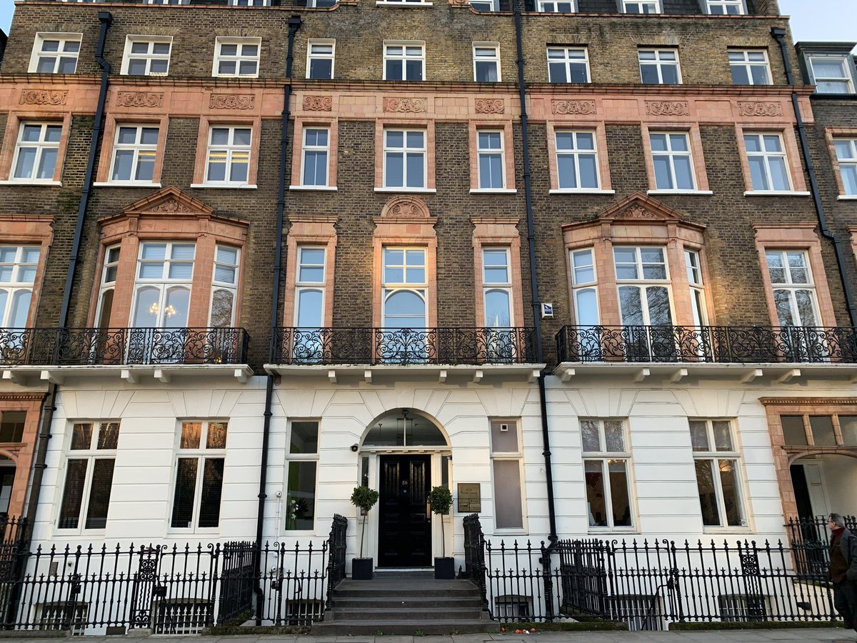 Afternoon sun on our Russell Square centre.  Call 0207 788 4747 to book your viewing!