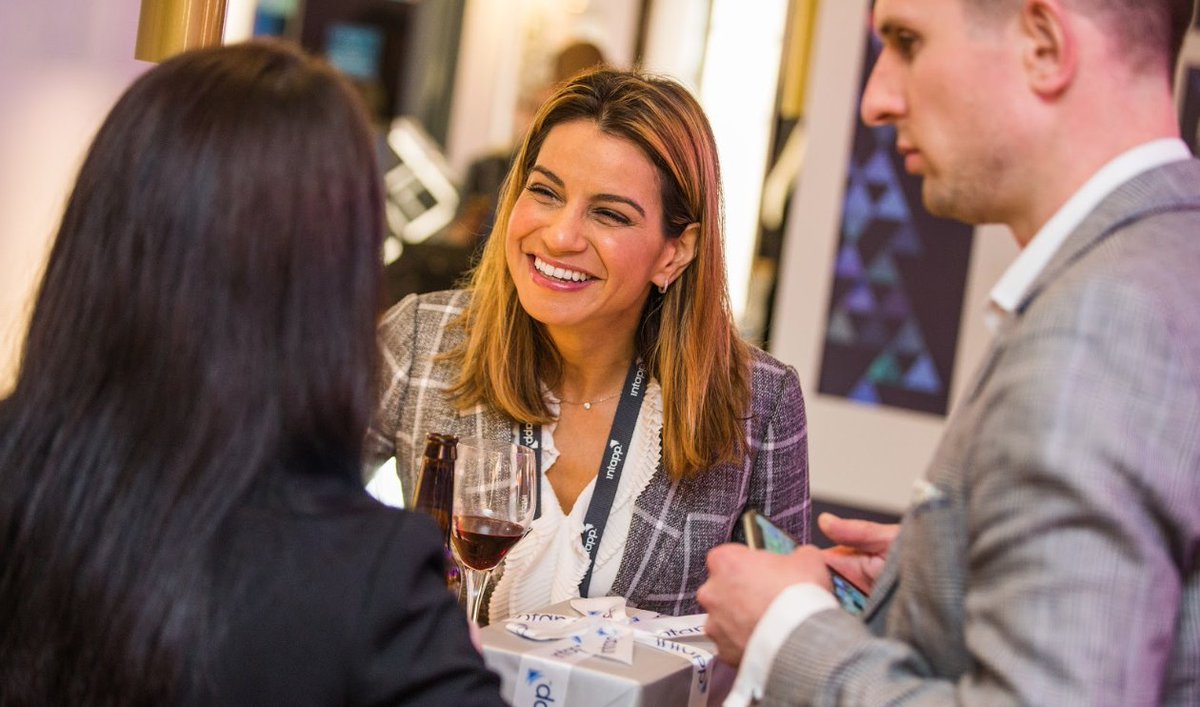 intapp's tweet image. London calling! Planning to join your peers at #IntappConnect London? Secure your spot for two days of expert sessions, hands-on labs, roundtables and keynotes and of course lots of social activities! bit.ly/ConnectLondon20