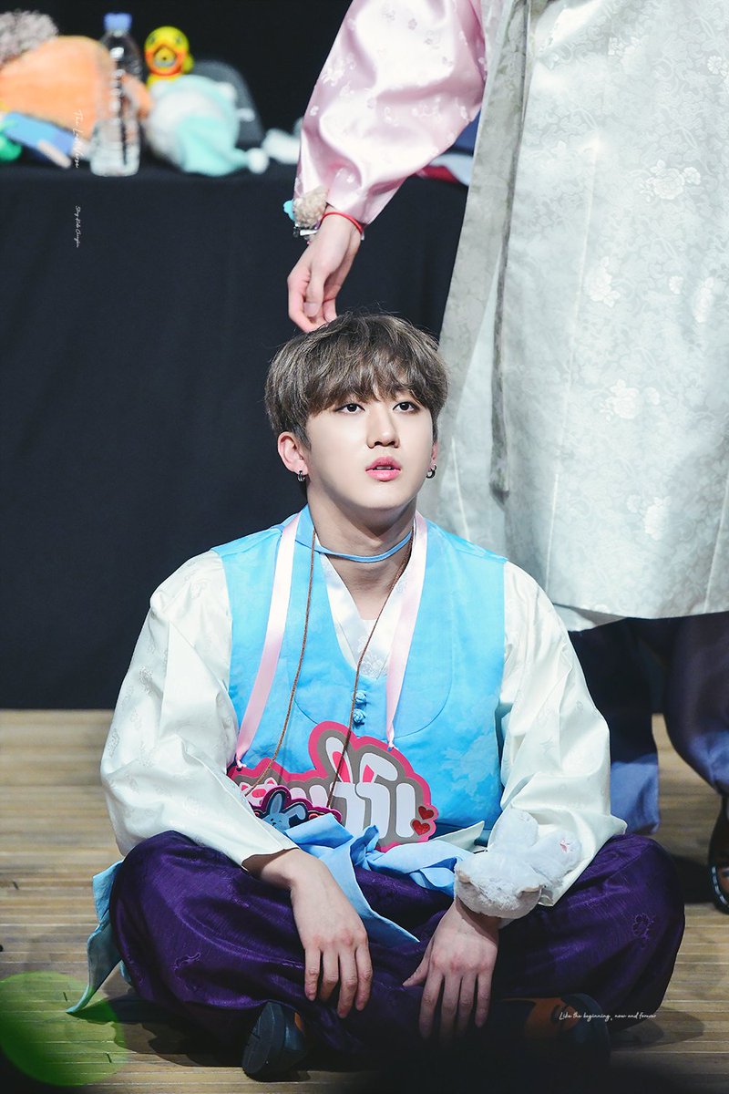 TheLastVerse_cb's tweet photo. 200103 일지아트홀 😑
창비니 영혼까지 찌부짜부된거 아닌즤,,,

#스트레이키즈 #StrayKids #スキズ
#창빈 #ChangBin #チャンビン
@Stray_Kids https://t.co/nCOa0YNCtC