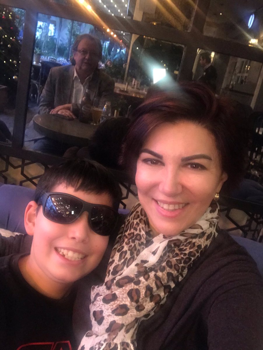 SedefKabas's tweet image. Canım ile birlikte memleketim İzmir’de❤️ #memleketimizmir #canımizmirim #canımoğlum #anneoğul #mydearson #mommyandson #mavibahceavm