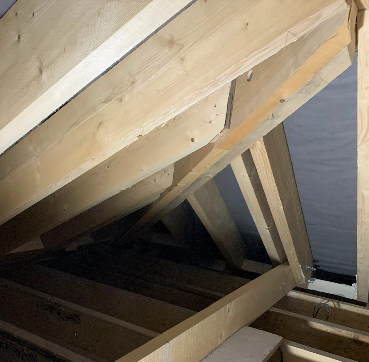 epukltd's tweet photo. Another Spray Foam Loft Insulation job done in Oxford, England. Call us Today 0800 689 1894 or visit our website https://t.co/fF7dkoTjMT to get a FREE Quote valid for 12 months
#sprayfoaminsualtion #icynene #savemoney #energysaving #evergreenpoweruk https://t.co/IbDAdt0rcj