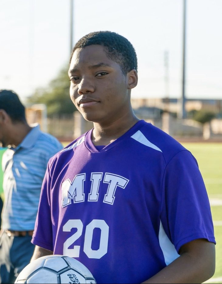 azcaa_athletics's tweet photo. Students at MIT are proud to represent! 👊💜⚽💛 #MITpride⁠

#arizonaschools #highschoolstem #stemschool #stemhighschool #stemschools #stemaz #azstem #stemeducationaz #azstemeducation #azcharter https://t.co/LPbQmfxTQO