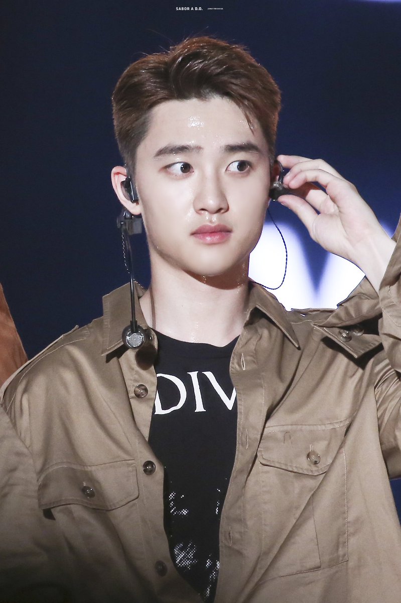 *•.¸♡ 𝐃-𝟑𝟖𝟖 ♡¸.•*Only 9 days to go, bub. I can’t wait to celebrate your birthday. Hope your doing great today. #도경수  #디오  @weareoneEXO