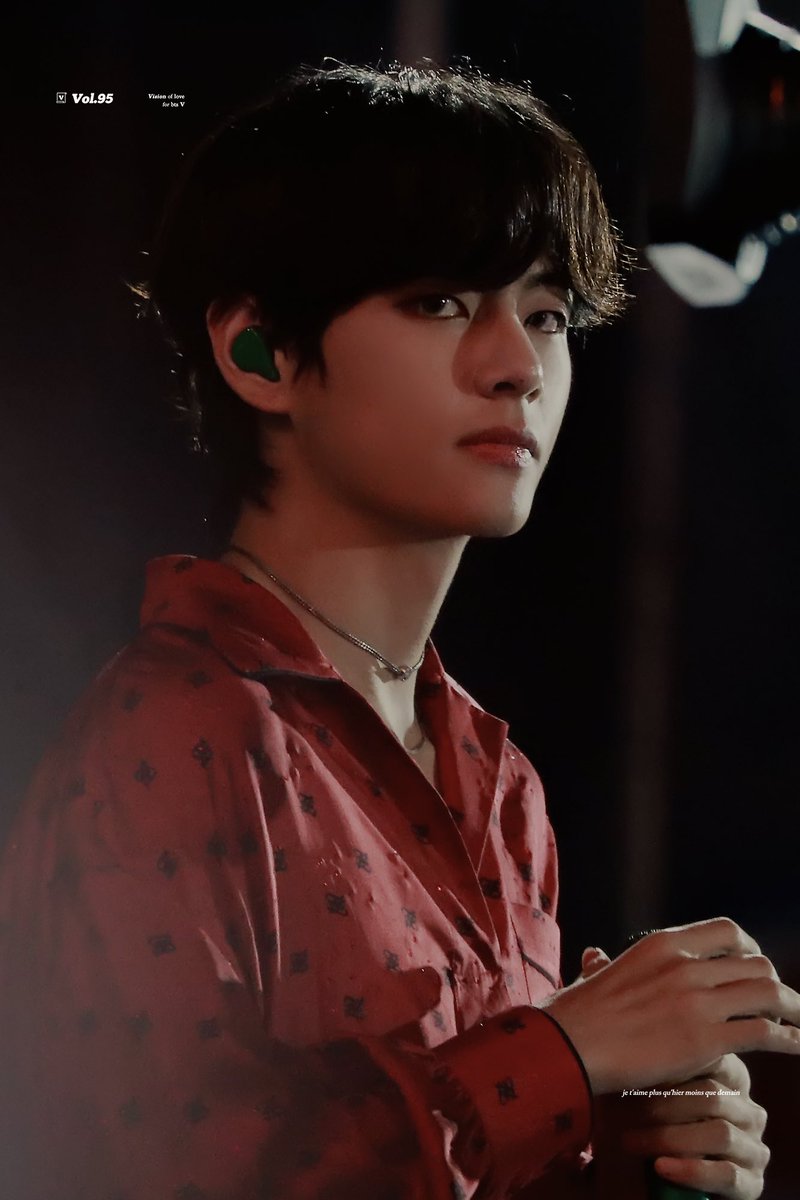 visionoflove_95's tweet photo. 191227 KBS가요대축재

𝟏𝟗𝟗𝟎𝐬

#방탄소년단 #뷔 #태형 #TAEHYUNG #V #BTS
@BTS_twt https://t.co/x15nzoQIcj