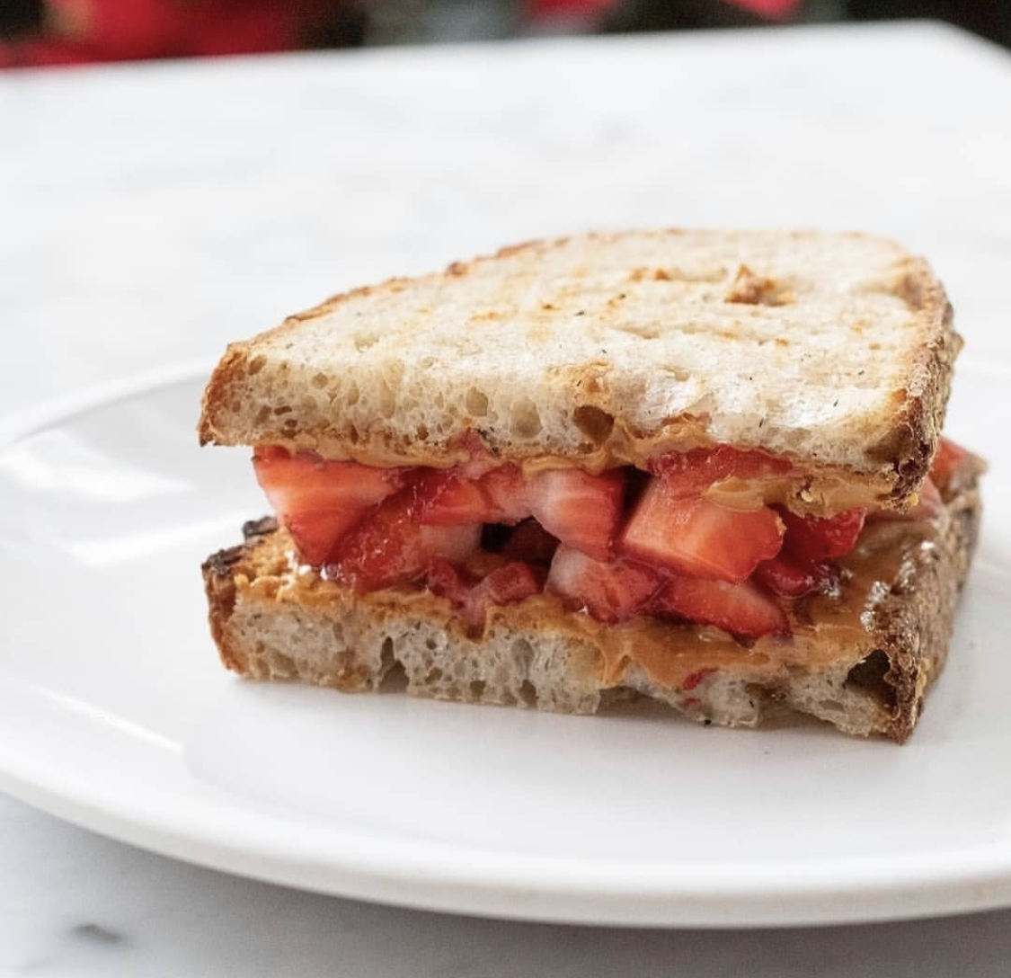 CityCenterDC's tweet photo. Introducing @fruitiveโs new Little Sprouts Menu complete with 3 delicious plant based and kid approved options... the Cashew Cheese Quesadilla, Blue Monster Liquid Meal, and Peanut Butter and Strawberry Sandwich. Swipe to see! #Fruitive #CityCenterDC (๐ธ credit: @truly_abby) https://t.co/bBpU83ZVCm